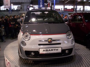 1280px-Abarth_500C_front_Poznan_2011